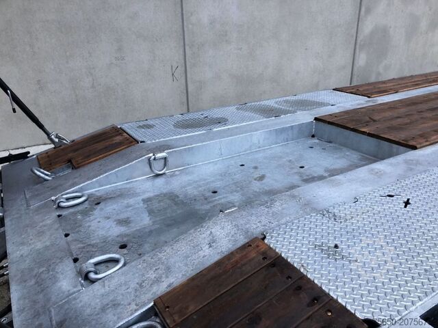 Low loader trailer Möslein T4 VB H1 gerade neuer 4 Achs Tieflader gerade hydraulischen Rampen