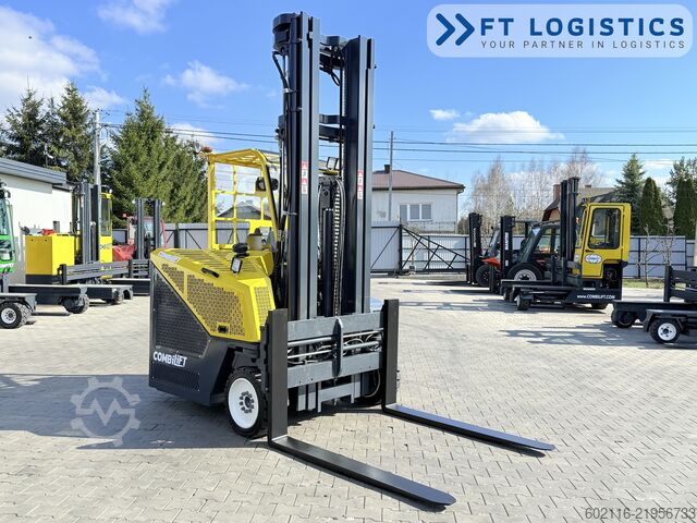 Stivuitor cu patru direcții Combilift CB4500 GAS TRIPLEX 6400 FORK POSITIONER