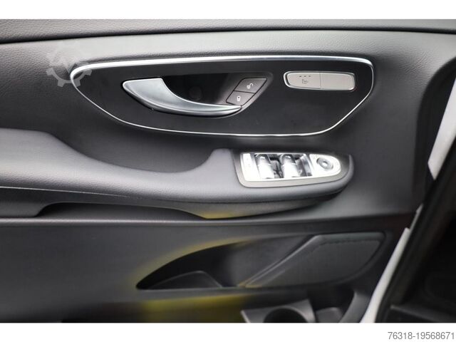 Minibus Mercedes-Benz V 250 d AMG Kurz Night 6Si LEDILS RfKam 19Zoll