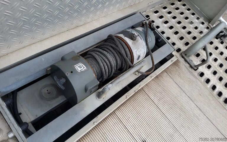 Vozilo za prevoz automobila Renault Master 165 PK OPRIJWAGEN MET HULPLUCHTVERING VF...