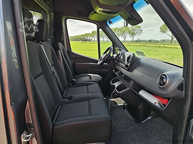 Kombi z wysokim dachem MERCEDES-BENZ SPRINTER 317 L2H2 LED Mbux10