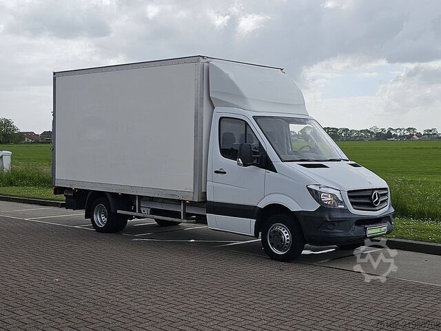 Bestelauto MERCEDES-BENZ SPRINTER 513 ac laadklep EURO6