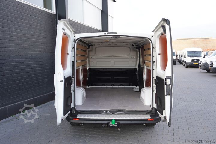 Delivery van Renault Trafic 2.0 dCi L2 EURO 6 - Airco - Cruise - Tre...