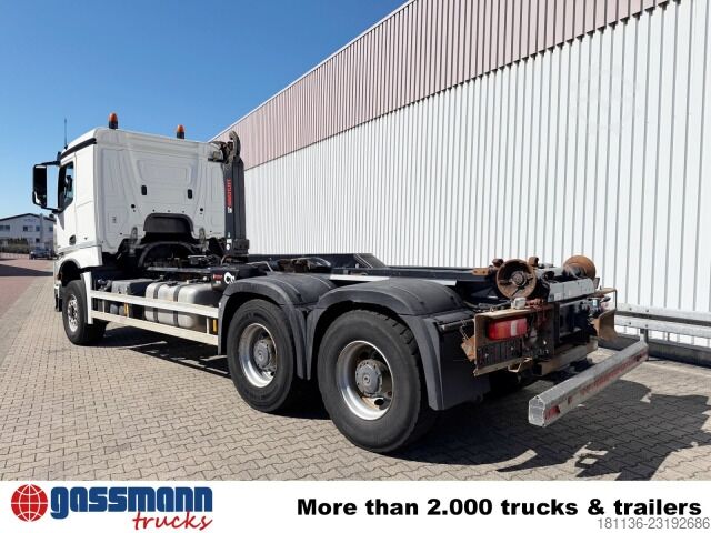 Camião porta-contentores de gancho Mercedes-Benz Arocs 2645 6x4, Hiab Abrollkipper XR18S59 bis 7 m