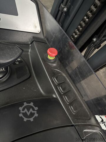 Reach Trucks Still FM-X14