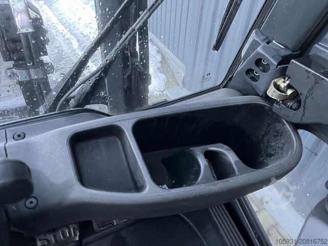 Treibgasstapler Linde H18T-01