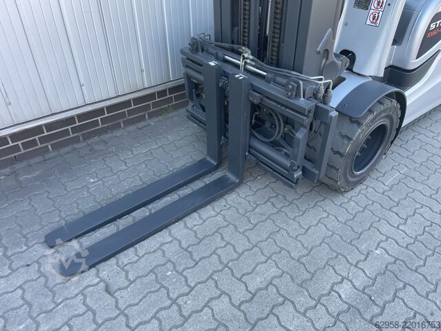 Elektrikli 4 tekerlekli forklift, STILL, RX60 STILL RX60-45 | Batterie mit 89% | Triplex 5.980mm