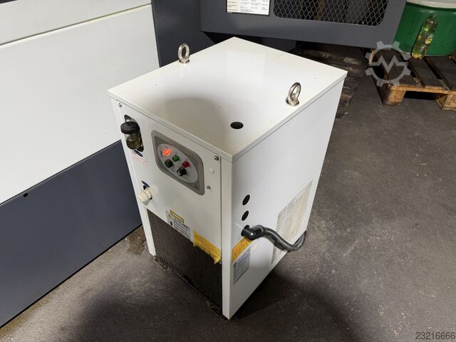Vertikální obráběcí centrum LEADWELL V-30 iV