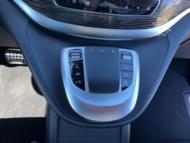Minibus Mercedes-Benz V 300 d 4MATIC AVANTGARDE EDITION  Luft Pano Standh. AHK Distr.