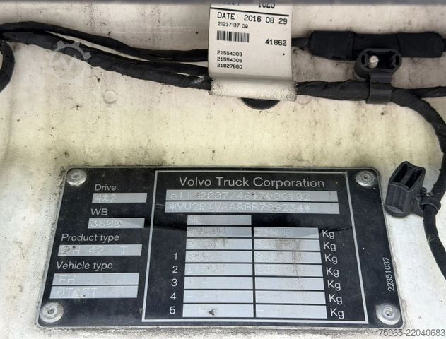 Tractora standard VOLVO FH 13.460 EURO 6 ONLY 766.000 KM FULL SPOILER 2X