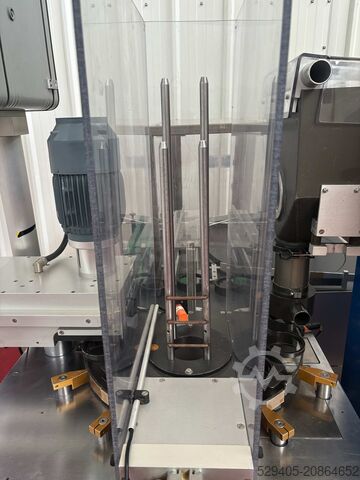 Automatyczna linia napełniająco-zamykająca do puszek / słoików / konserw / sztywnych opakowań Indosa Matic 100