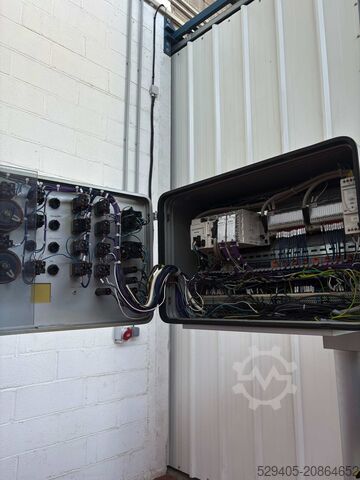 Automatyczna linia napełniająco-zamykająca do puszek / słoików / konserw / sztywnych opakowań Indosa Matic 100