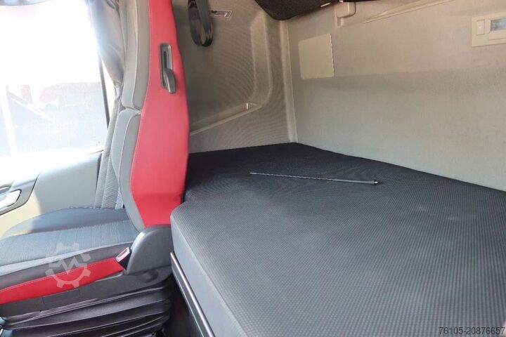 Standard tractor Volvo FH 460 Voith Retarder Standklima, Iparkcool