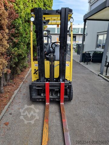 Heftruck Hyster A1.3XNT mit sehr wenig Stunden!