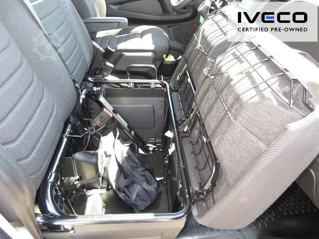 Dobozos furgon IVECO Daily 70C18HA8/P Koffer/LBW, Klima, NL 3228kg