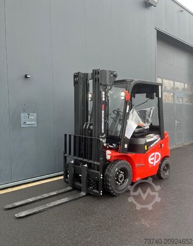 Carretilla eléctrica de 4 ruedas EP EFL203P
