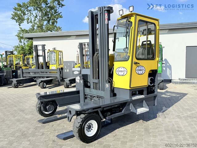Chariot élévateur multidirectionnel Combilift C5000XL GAS TRIPLEX 6000 EXTENDABLE FORK