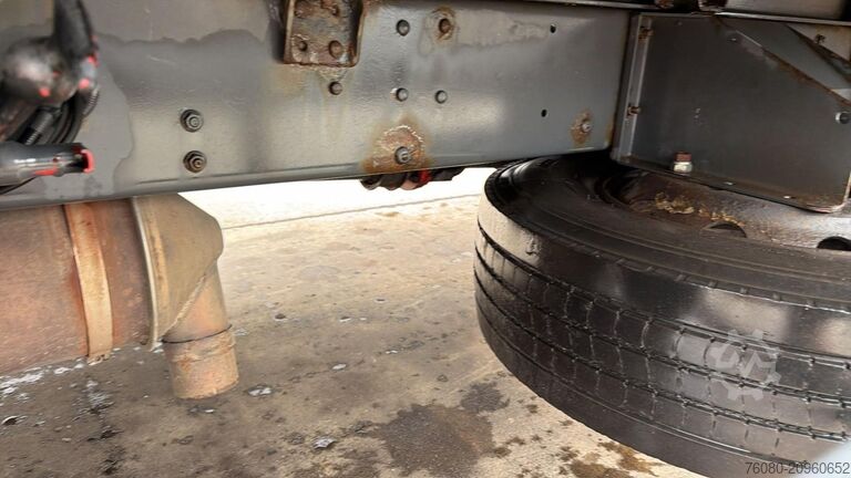 Platte bak Renault Midlum 270 (18 TONNES / BOITE MANUELLE / MANUAL...