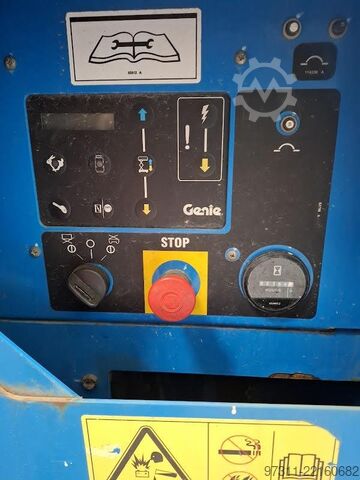 Makaslı kaldırma Genie GS-4390 RT