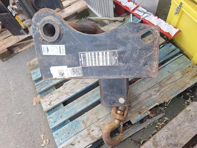Yükleme ve boşaltma makinesi Manitou PC50 FRAME MOUNTED HOOK 5T 708544