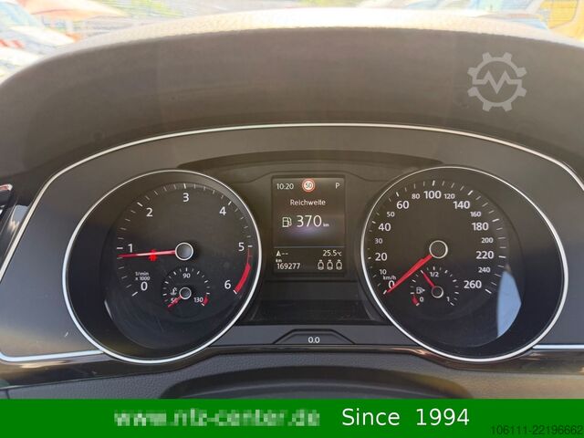 Minibus VOLKSWAGEN Passat Variant Business 2,0TDI DSG ACC