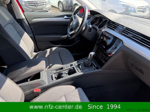Minibus VOLKSWAGEN Passat Variant Business 2,0TDI DSG ACC