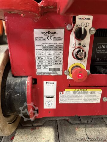 Plataforma de tesoura Skyjack SJIII-3219