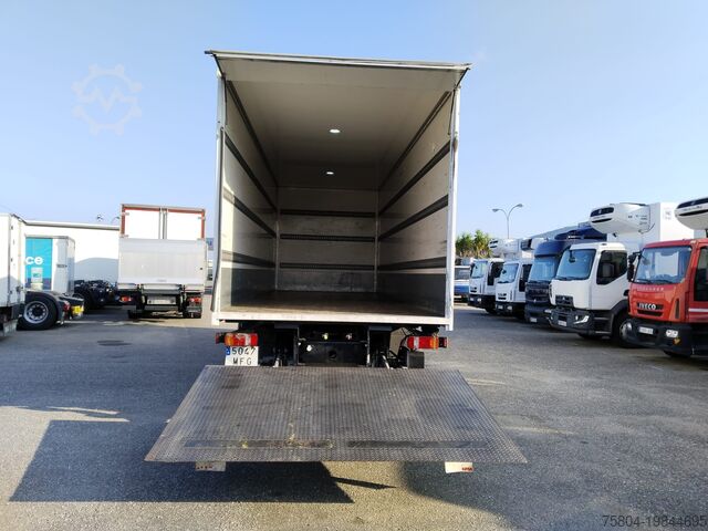 Camião de caixa fechada MAN TGS 26.350