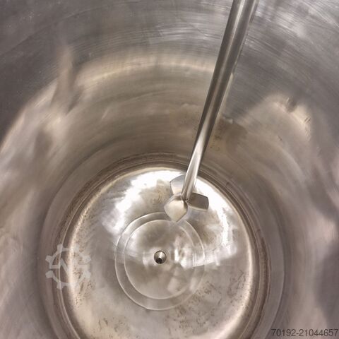 550litrová tlaková nádoba z nerezové oceli V2A s možností ohřevu/chlazení a s vrtulovým míchadlem. Seitz B0111