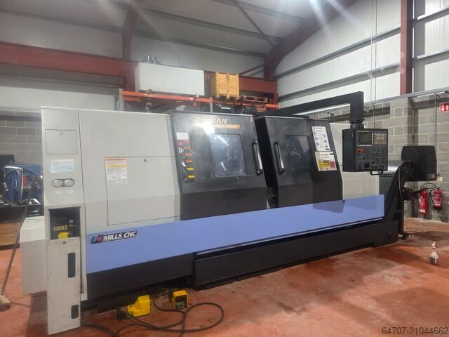 Centro de torneado y fresado CNC DOOSAN PUMA 400 LMB