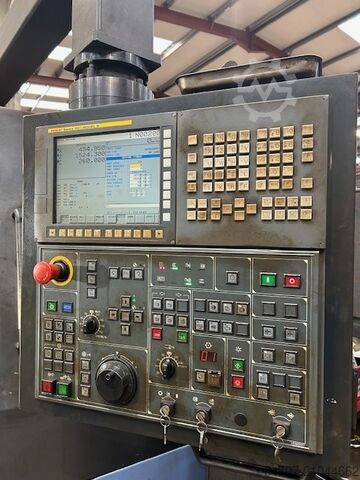 Centro de torneado y fresado CNC DOOSAN PUMA 400 LMB