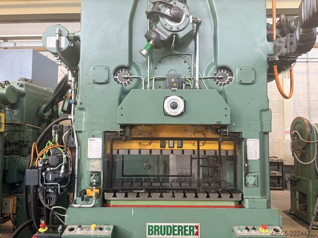 Brza presa za probijanje Bruderer BSTA 500-110B
