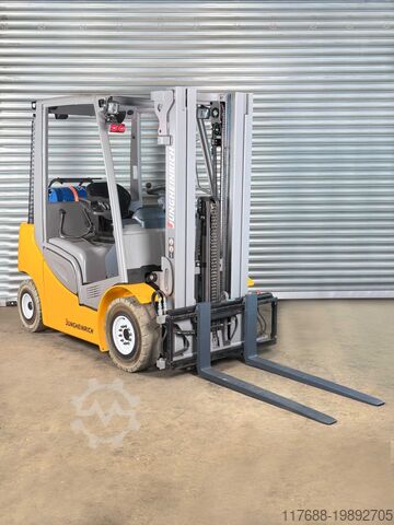 LPG voorlader Jungheinrich TFG 430s - Service Neu + Garantie - nur 3.394 Std.