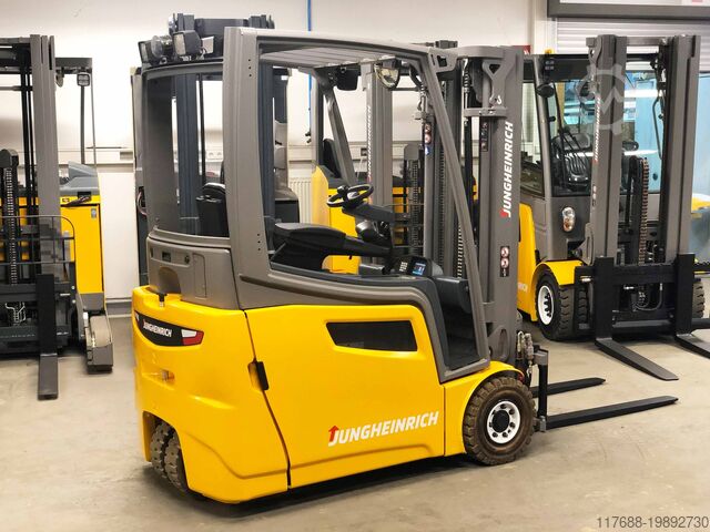 Elektrická tříkolka Jungheinrich EFG 218k - Service Neu - Batterie 88% - Triplex