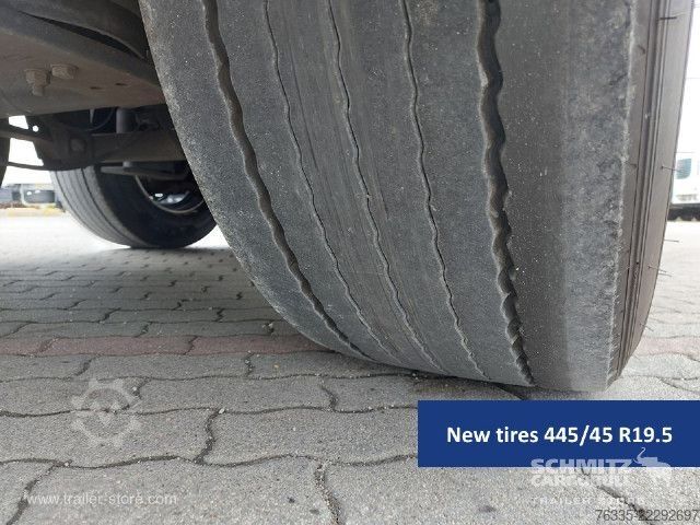 Otevřený návěs s plachtou Schmitz Cargobull Curtainsider Mega