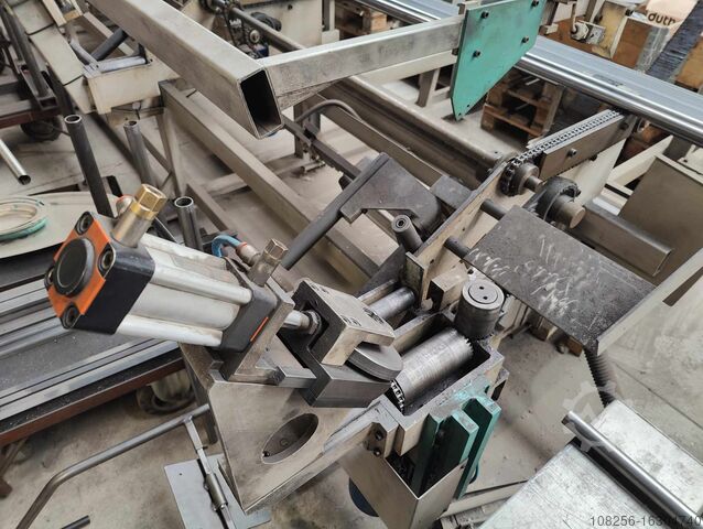 Bandsåg + rörmagasin MACO BSS 360 AR CN