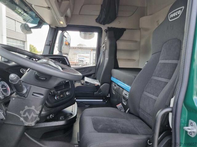 Houthouder Iveco X-Way AS300X57 Z/P HR ON+ 6x4 (6x6 Hi Traction)