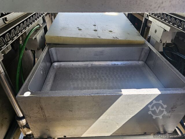 Dieptrekmachine Multivac R530