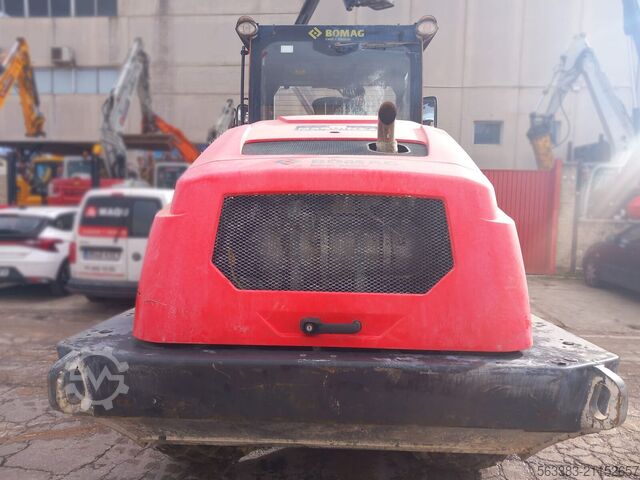 Enkele wals BOMAG BW216D5