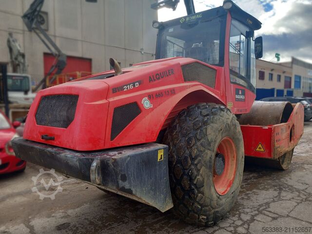 Enkele wals BOMAG BW216D5