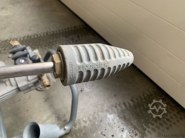 Limpiadora de alta presión con motor de combustión Kärcher HD 7/15 G