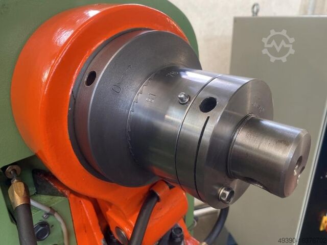 Tek kolonlu eksantrik pres, eksantrik delme presi, AMBOLD WMW AUE PEEV 25.2