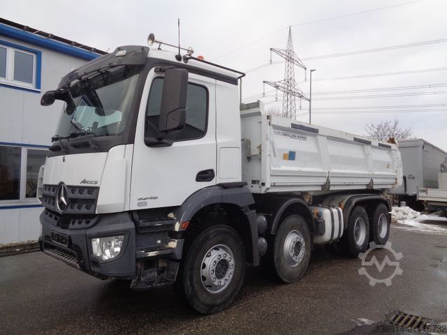 Camión volquete MERCEDES-BENZ Arocs 3246 /Blattfederung/Bordmatik/Meiller