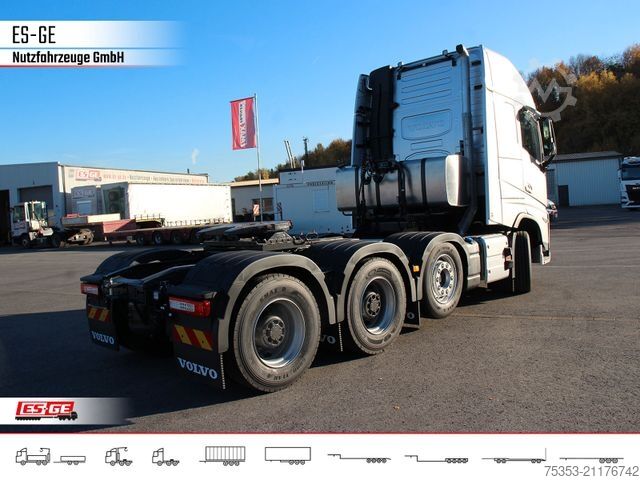 Camión de carga pesada VOLVO FH 551 8x4 Tridem VLA (Luftfederung)