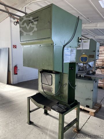Presse hydraulique à double colonne Hans Schoen UTE 50