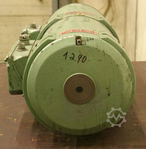 Frequentieomvormer 110/165 V 200/300 Hz 8,3/12,5 kVA Perske 12,5 DWO 11/10