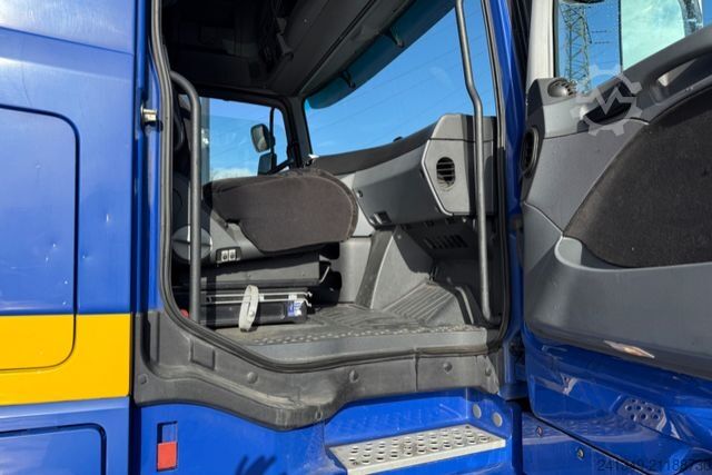 Standard tractor unit MERCEDES-BENZ Actros 1846 4x2 ADR
