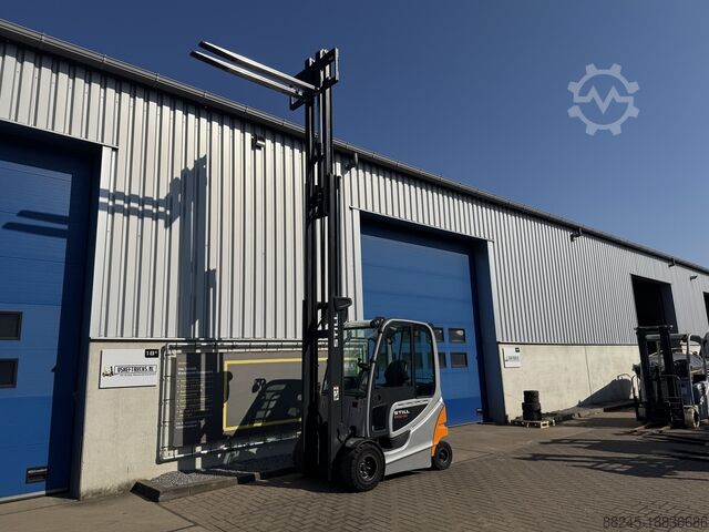 VS-22125 Electric Triplex forklift Still RX60-30 year 2019 new battery! STILL RX60-30