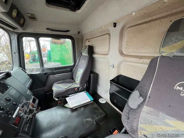 Vacuümtankwagen MAN F2000 26.360 6x2 Saug + Spülwagen Wiedemann + Re