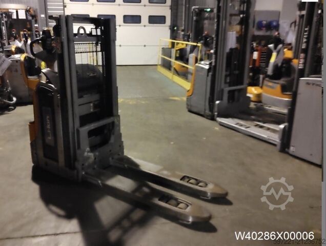 Pallet Stackers Still EXD18L Lithium